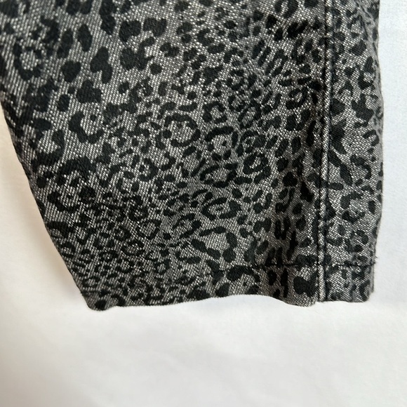 Guess Grey Leopard Print Bejeweled Power Skinny Jeans - Picture 6 of 12
